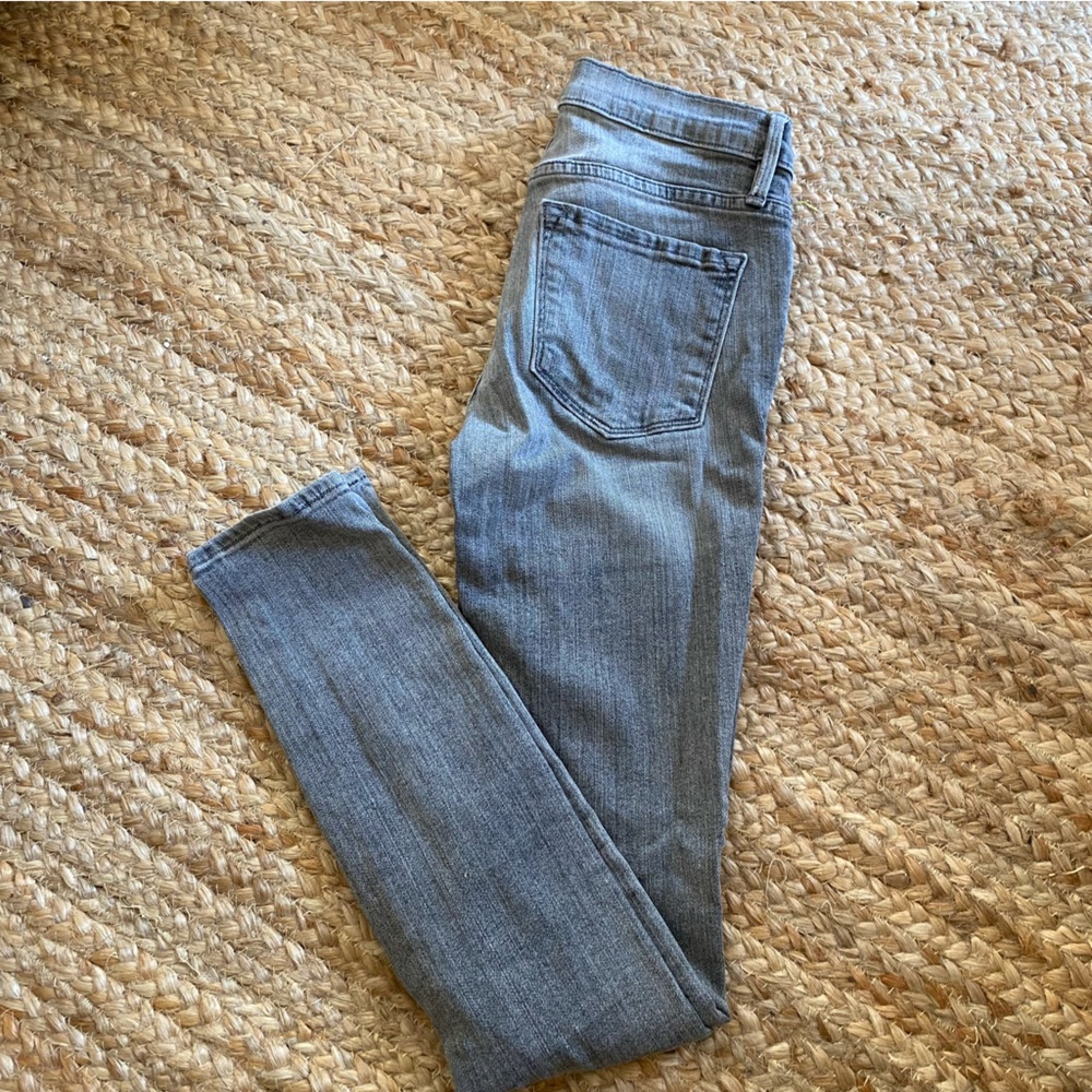 Frame Le Skinny de Jeanne jeans in grey - Picture 3 of 6